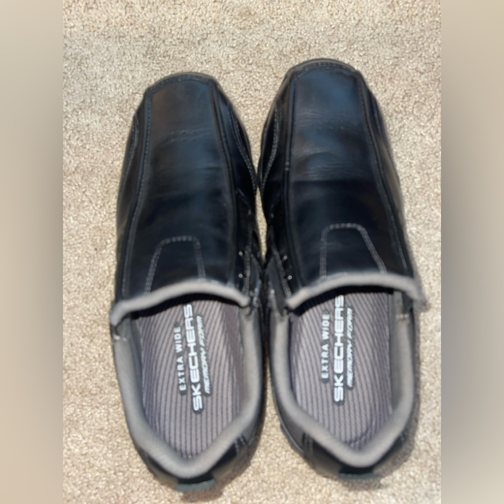 Skechers Men's Diameter Black Slip-On Shoes. Size 10 Extra Wide